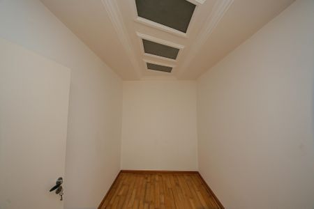 Apartamento à venda com 420m², 4 quartos e 6 vagas Apartamento à venda com 420m², 4 quartos e 6 vagasSuíte 4