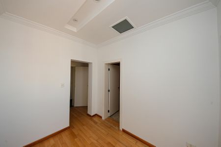 Apartamento à venda com 420m², 4 quartos e 6 vagas Apartamento à venda com 420m², 4 quartos e 6 vagasSuíte 2