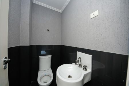 Apartamento à venda com 420m², 4 quartos e 6 vagas Apartamento à venda com 420m², 4 quartos e 6 vagasLavabo