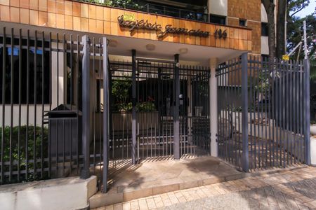 Apartamento à venda com 137m², 3 quartos e 3 vagas Apartamento à venda com 137m², 3 quartos e 3 vagasFachada