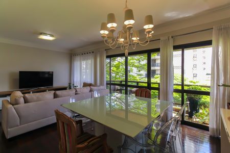 Apartamento à venda com 137m², 3 quartos e 3 vagas Apartamento à venda com 137m², 3 quartos e 3 vagasSala