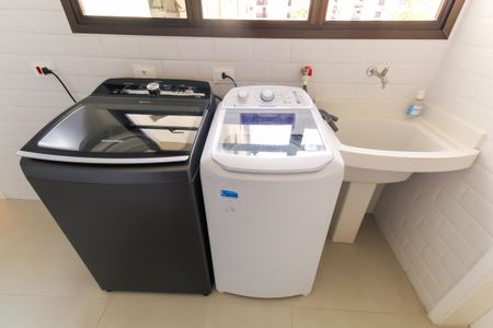 Apartamento à venda com 137m², 3 quartos e 3 vagas Apartamento à venda com 137m², 3 quartos e 3 vagasÁrea de Serviço