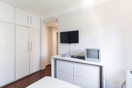 Apartamento à venda com 137m², 3 quartos e 3 vagas Apartamento à venda com 137m², 3 quartos e 3 vagasSuíte