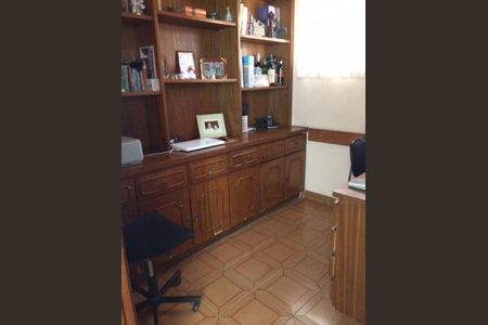 Casa à venda com 280m², 4 quartos e 8 vagas