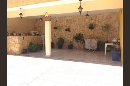 Casa à venda com 280m², 4 quartos e 8 vagas