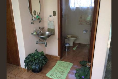 Casa à venda com 280m², 4 quartos e 8 vagas