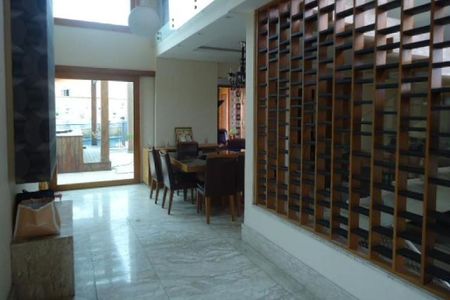 Casa à venda com 200m², 3 quartos e 5 vagas