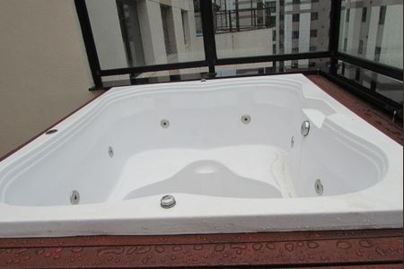 Apartamento à venda com 126m², 3 quartos e 1 vaga