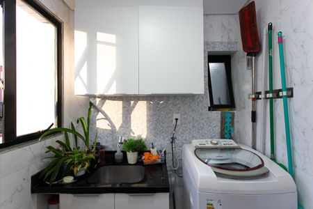 Apartamento à venda com 85m², 3 quartos e 1 vagaÁrea de Serviço