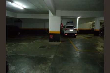 Apartamento à venda com 302m², 4 quartos e 4 vagas