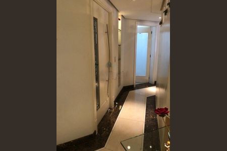 Apartamento à venda com 215m², 4 quartos e 4 vagas