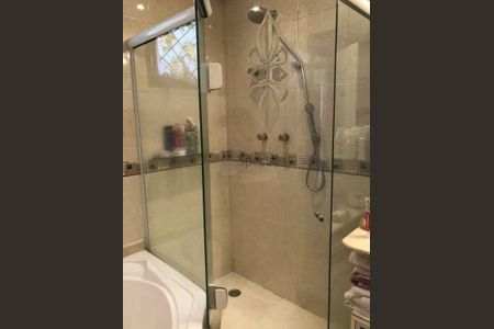 Apartamento à venda com 215m², 4 quartos e 4 vagas