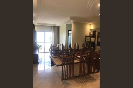 Apartamento à venda com 142m², 3 quartos e 2 vagas