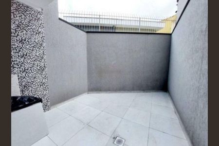 Casa à venda com 90m², 2 quartos e 1 vaga