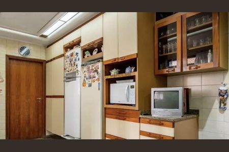 Apartamento à venda com 185m², 4 quartos e 3 vagas