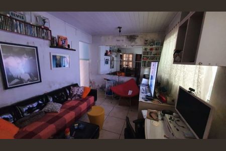 Casa à venda com 100m², 1 quarto e 1 vaga