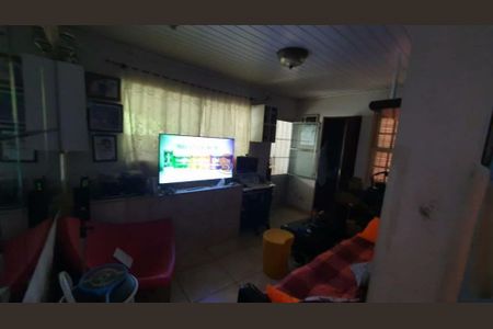 Casa à venda com 100m², 1 quarto e 1 vaga