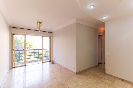 Apartamento à venda com 70m², 3 quartos e 1 vaga Apartamento à venda com 70m², 3 quartos e 1 vagaSala