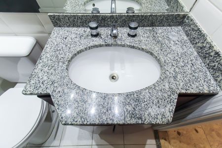 Apartamento à venda com 70m², 3 quartos e 1 vaga Apartamento à venda com 70m², 3 quartos e 1 vagaBanheiro Social