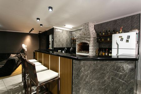 Casa à venda com 338m², 3 quartos e 8 vagasEspaço Gourmet