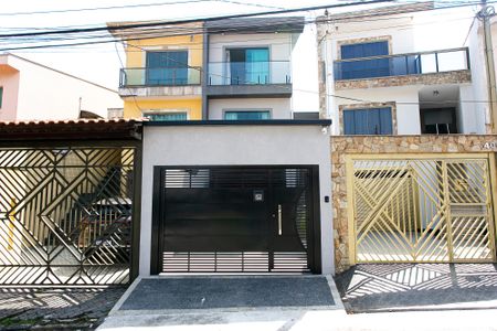 Casa à venda com 338m², 3 quartos e 8 vagasFachada