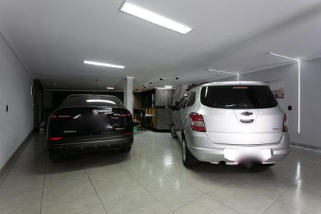 Casa à venda com 338m², 3 quartos e 8 vagasGaragem