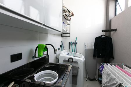 Casa à venda com 338m², 3 quartos e 8 vagasÁrea de Serviço