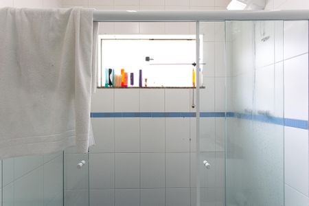 Casa à venda com 338m², 3 quartos e 8 vagasBanheiro Social