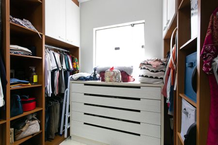 Casa à venda com 338m², 3 quartos e 8 vagasCloset da Suíte