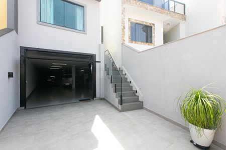 Casa à venda com 338m², 3 quartos e 8 vagasGaragem