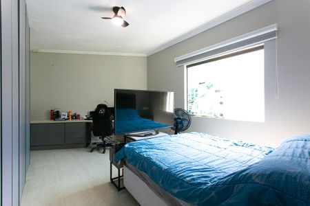 Casa à venda com 338m², 3 quartos e 8 vagasQuarto 1