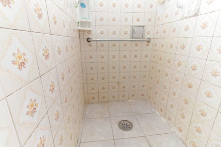 Casa à venda com 200m², 6 quartos e 5 vagasBanheiro