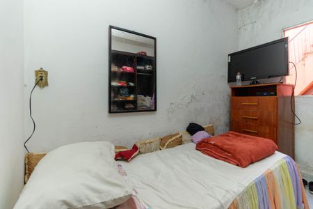 Casa à venda com 200m², 6 quartos e 5 vagasQuarto 2