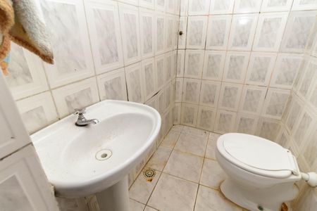 Casa à venda com 200m², 6 quartos e 5 vagasBanheiro de serviço