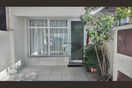 Casa à venda com 210m², 3 quartos e 1 vaga