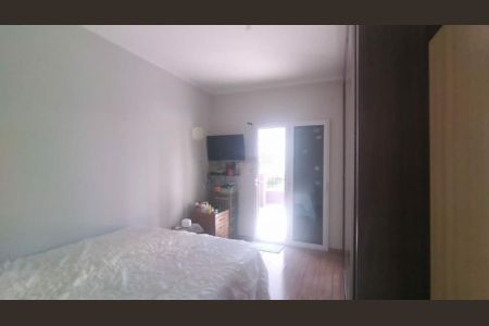 Casa à venda com 210m², 3 quartos e 1 vaga