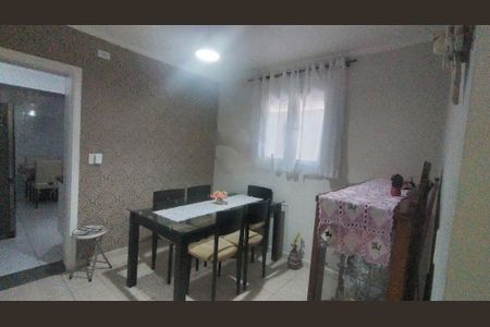 Casa à venda com 210m², 3 quartos e 1 vaga