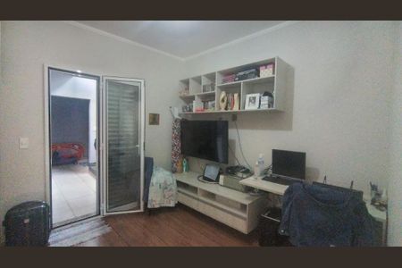 Casa à venda com 210m², 3 quartos e 1 vaga