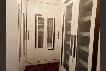 Apartamento à venda com 240m², 4 quartos e 3 vagas