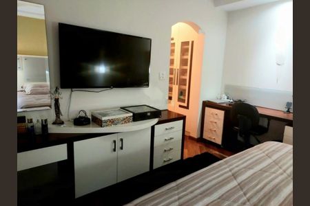 Apartamento à venda com 240m², 4 quartos e 3 vagas