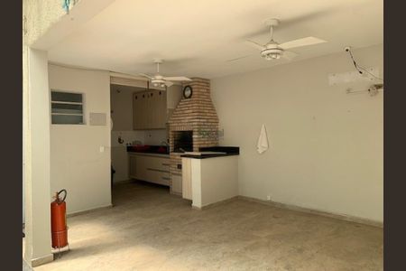 Casa à venda com 310m², 5 quartos e 2 vagas