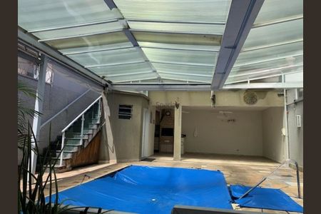 Casa à venda com 310m², 5 quartos e 2 vagas