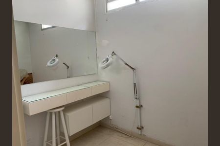 Casa à venda com 310m², 5 quartos e 2 vagas