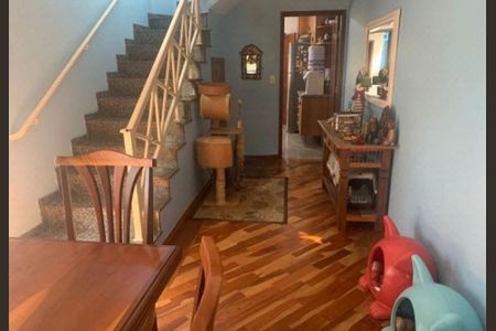 Casa à venda com 264m², 3 quartos e 3 vagas