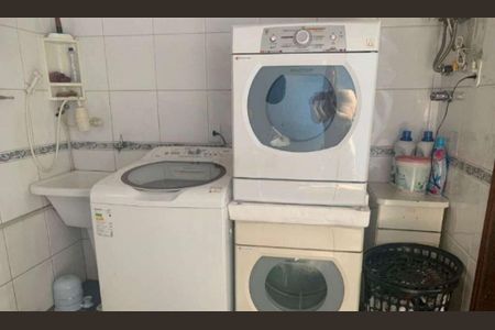 Casa à venda com 264m², 3 quartos e 3 vagas