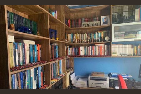 Casa à venda com 264m², 3 quartos e 3 vagas