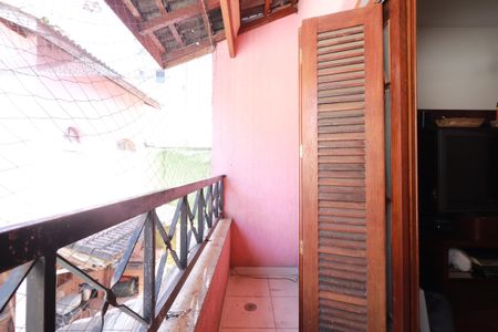 Casa à venda com 283m², 4 quartos e 2 vagasSacada Suíte