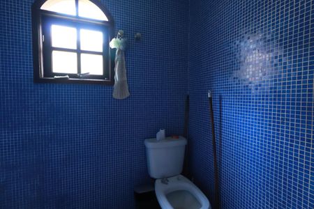 Casa à venda com 283m², 4 quartos e 2 vagasBanheiro da Suíte 4