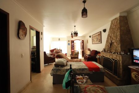 Casa à venda com 283m², 4 quartos e 2 vagasSala