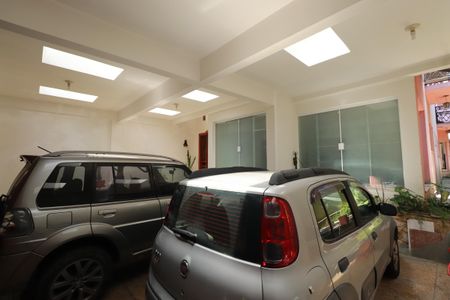 Casa à venda com 283m², 4 quartos e 2 vagasGaragem